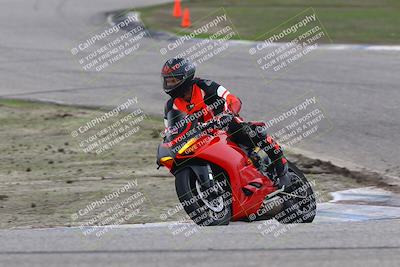 media/Nov-30-2025-TrackDaz (Sun) [[d8b22663df]]/B Group/Session 3 (Off Ramp)/